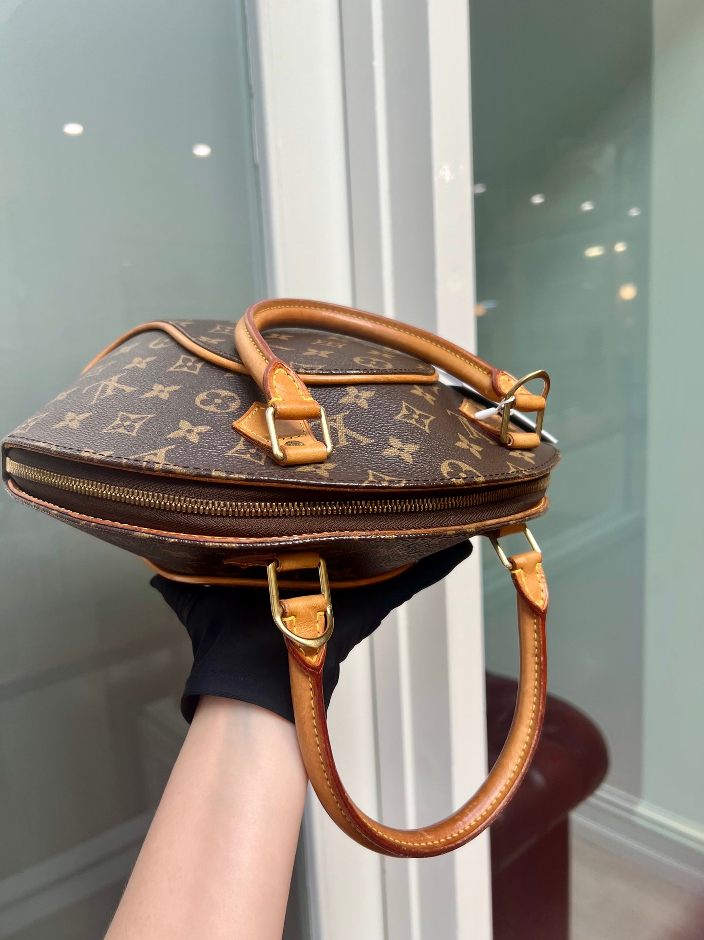 Pre-loved Louis Vuitton Vintage Ellipse Cloth Handbag PM Monogram 1997