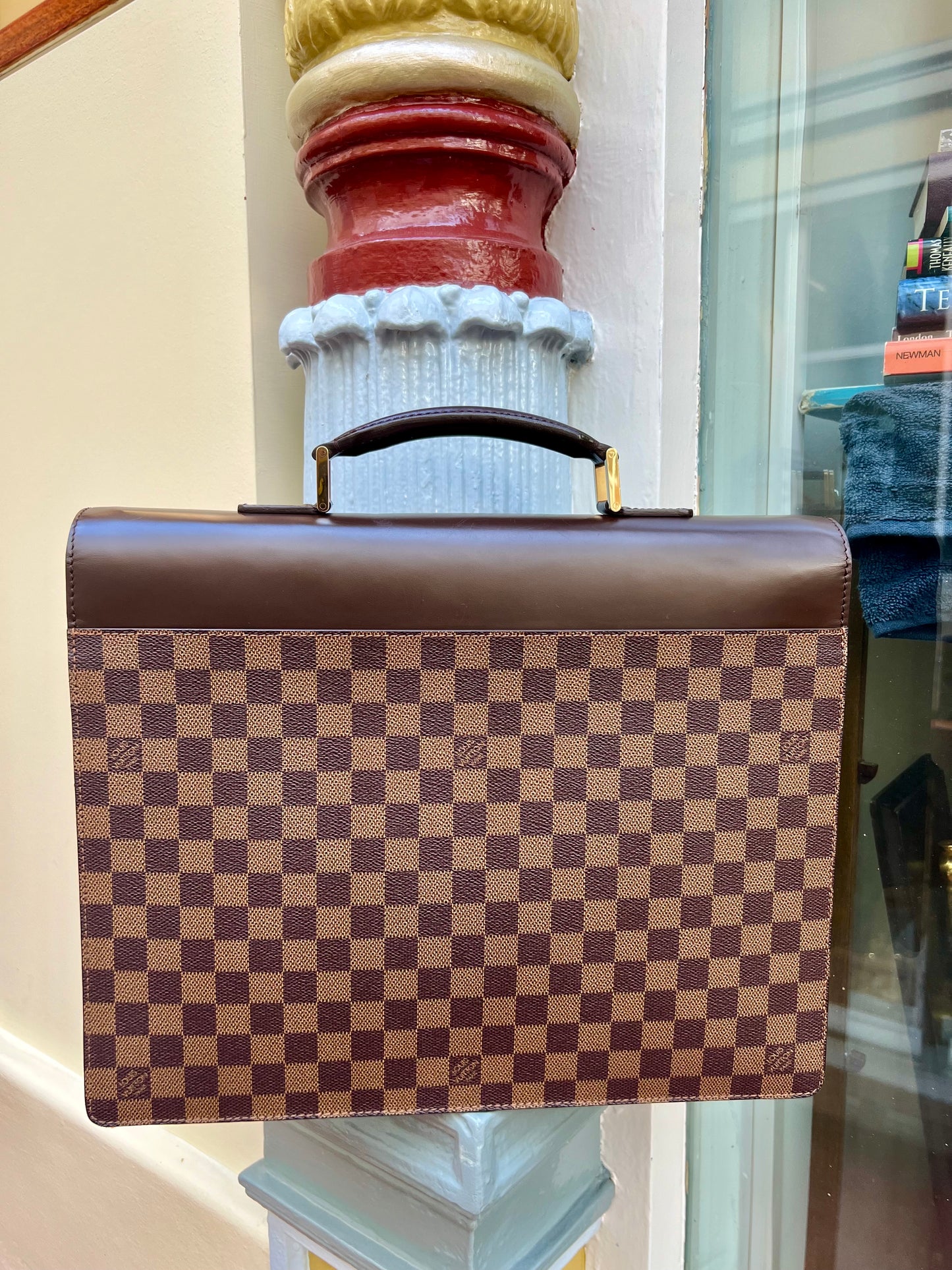 Pre-loved Louis Vuitton Altona Briefcase in brown checkerboard canvas and brown leather 2001