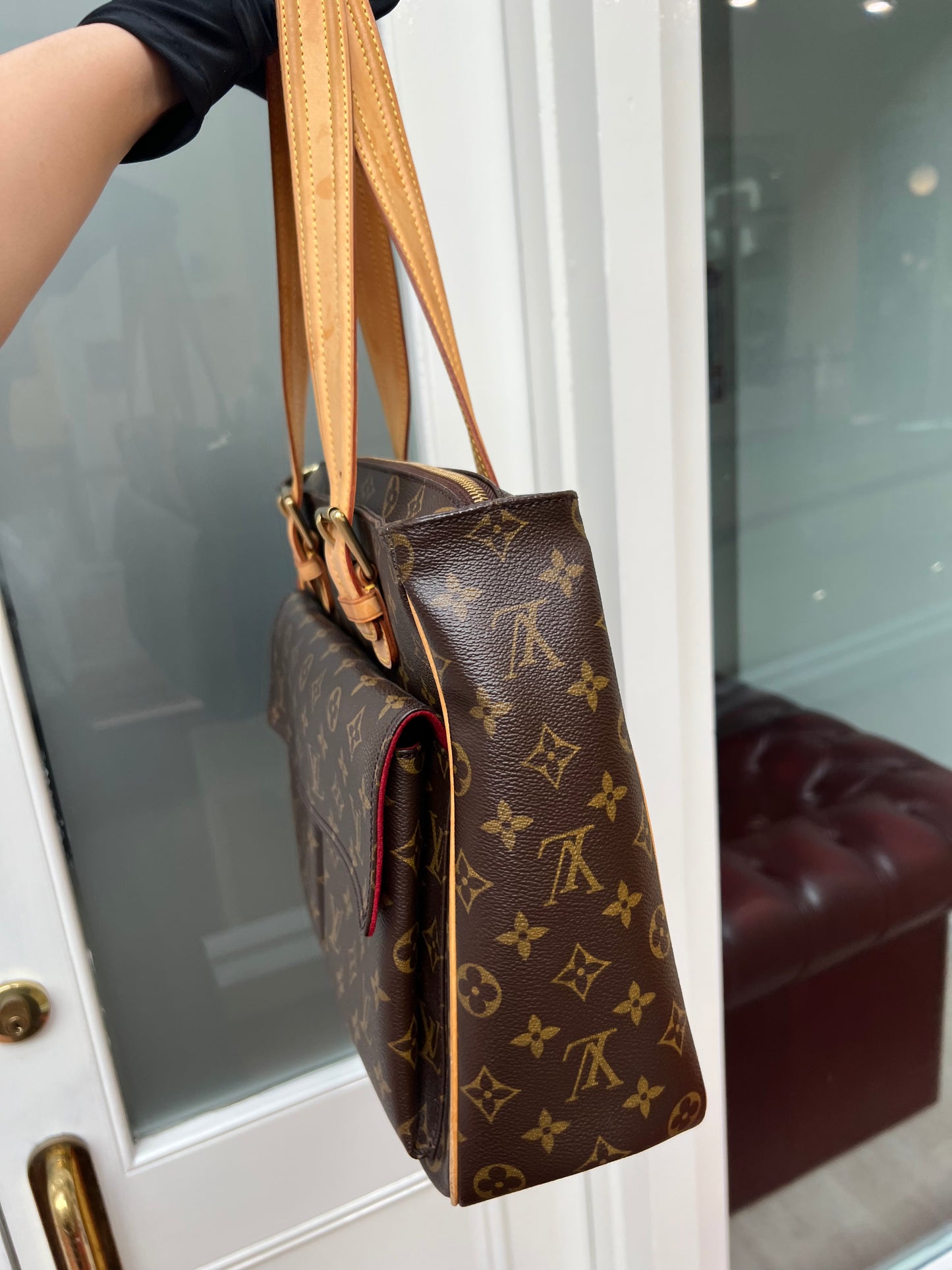 Pre-loved Louis Vuitton Monogram Canvas Multipli Cite Handbag