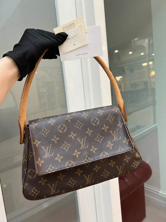 Pre-loved Louis Vuitton Looping PM Handbag Monogram 2003