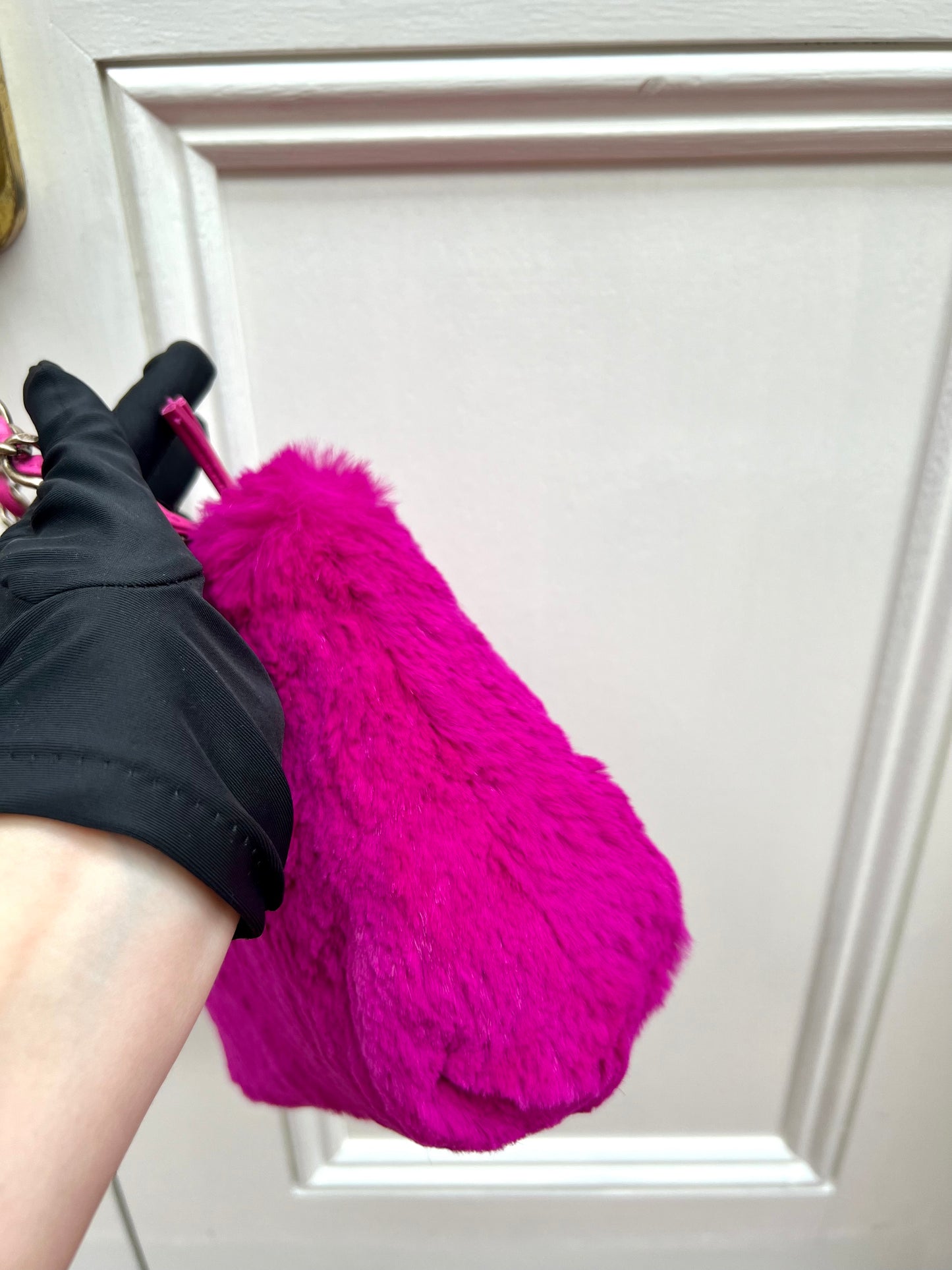 Pre-loved Chanel Fuchsia Pink Rabbit Fur Chain Shoulder Bag
