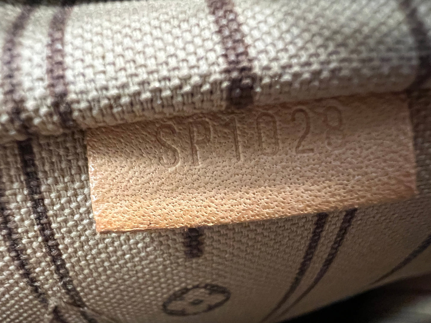 Pre-loved Louis Vuitton Neverfull Leather Tote GM Monogram
