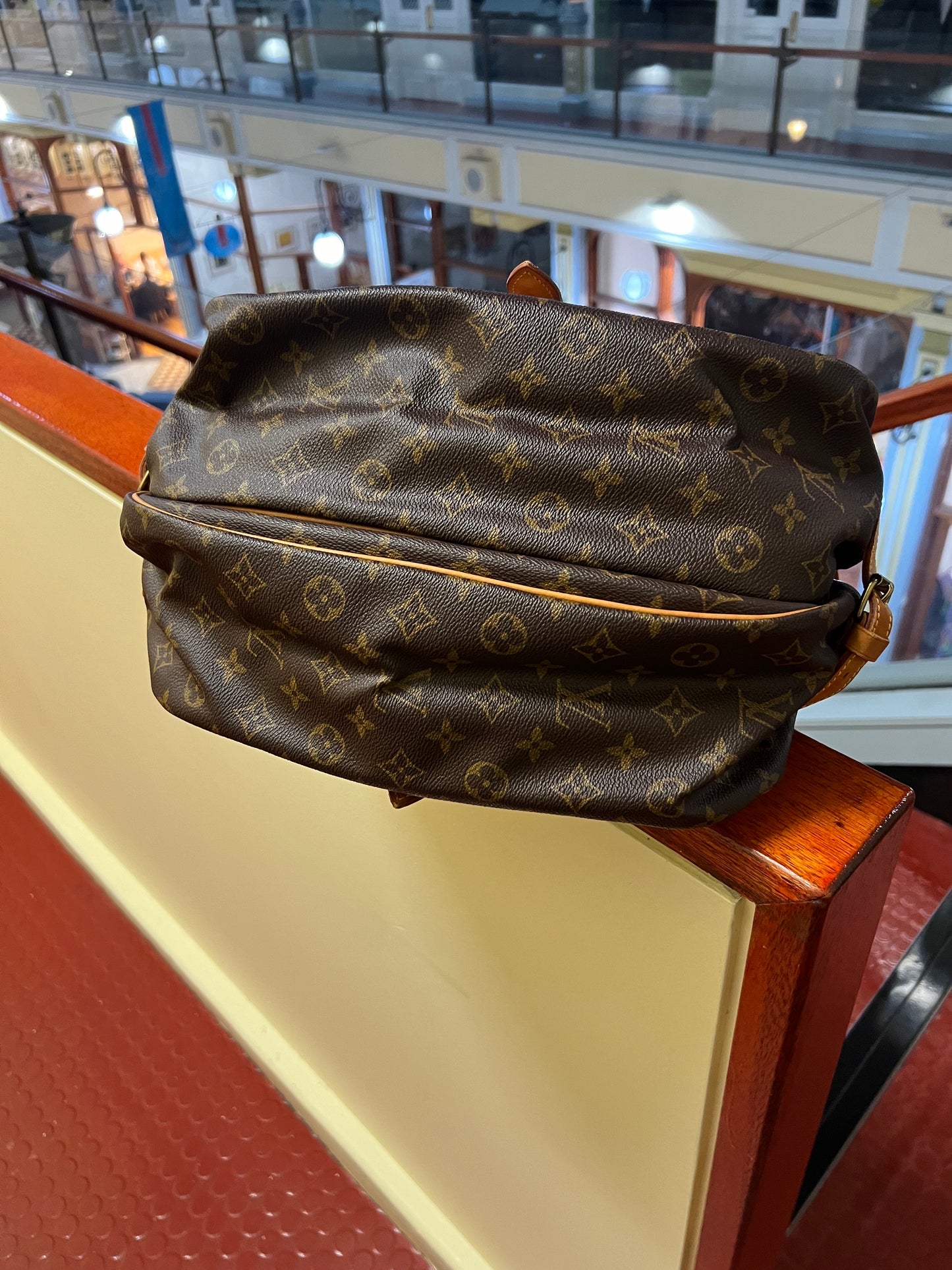 Pre-loved Louis Vuitton Monogram Saumur Crossbody Bag GM 90s