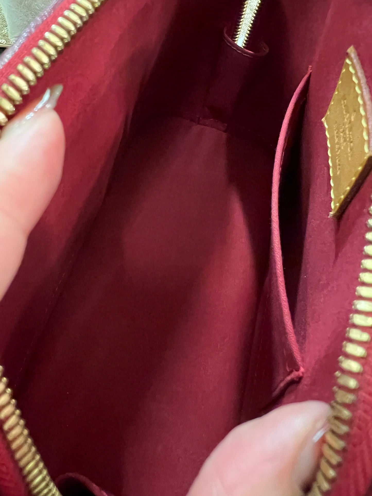 Pre-Owned Louis Vuitton
Alma BB two-way handbag 2013
