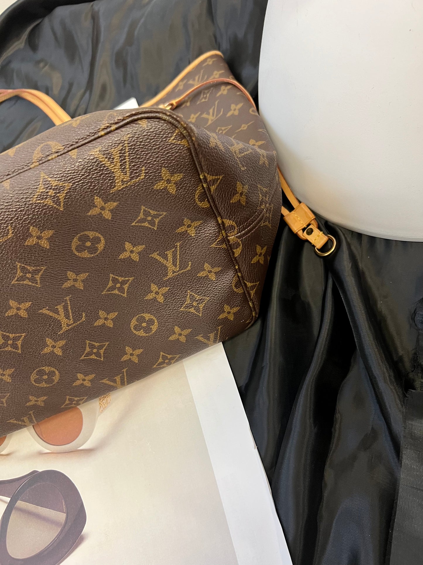 Pre-loved Louis Vuitton Neverfull Leather Tote GM Monogram