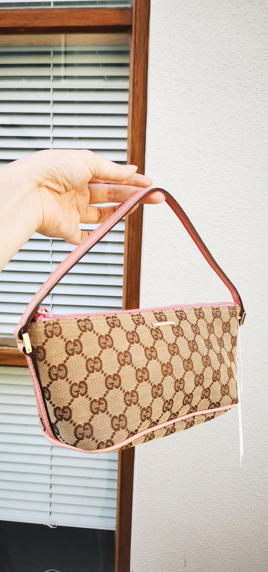 Pre-loved Gucci vintage GG Canvas Boat Baguette Bag Pink