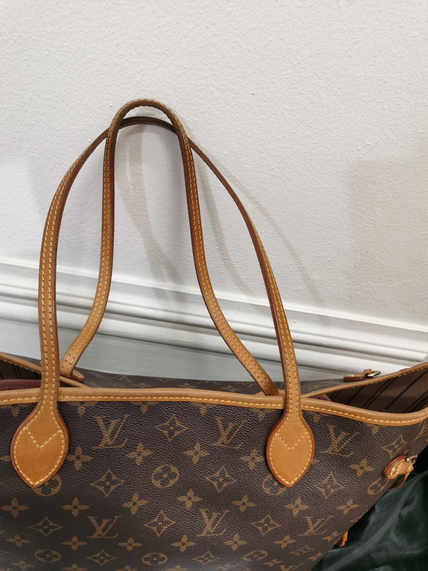 Pre-loved Louis Vuitton Neverfull Leather Tote MM Monogram