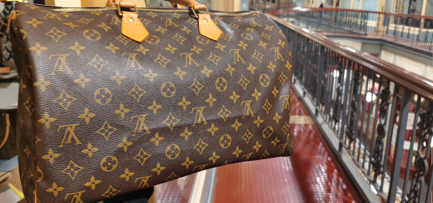 Pre-loved Louis Vuitton Vintage Speedy 40 Leather Handbag
