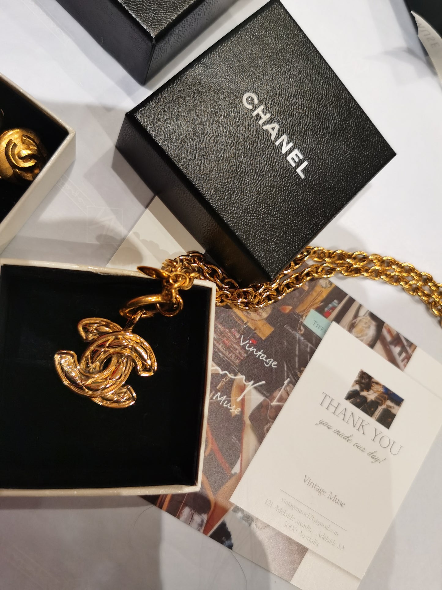 Pre-loved Chanel Vintage 1980s quilted CC Pendant Necklace