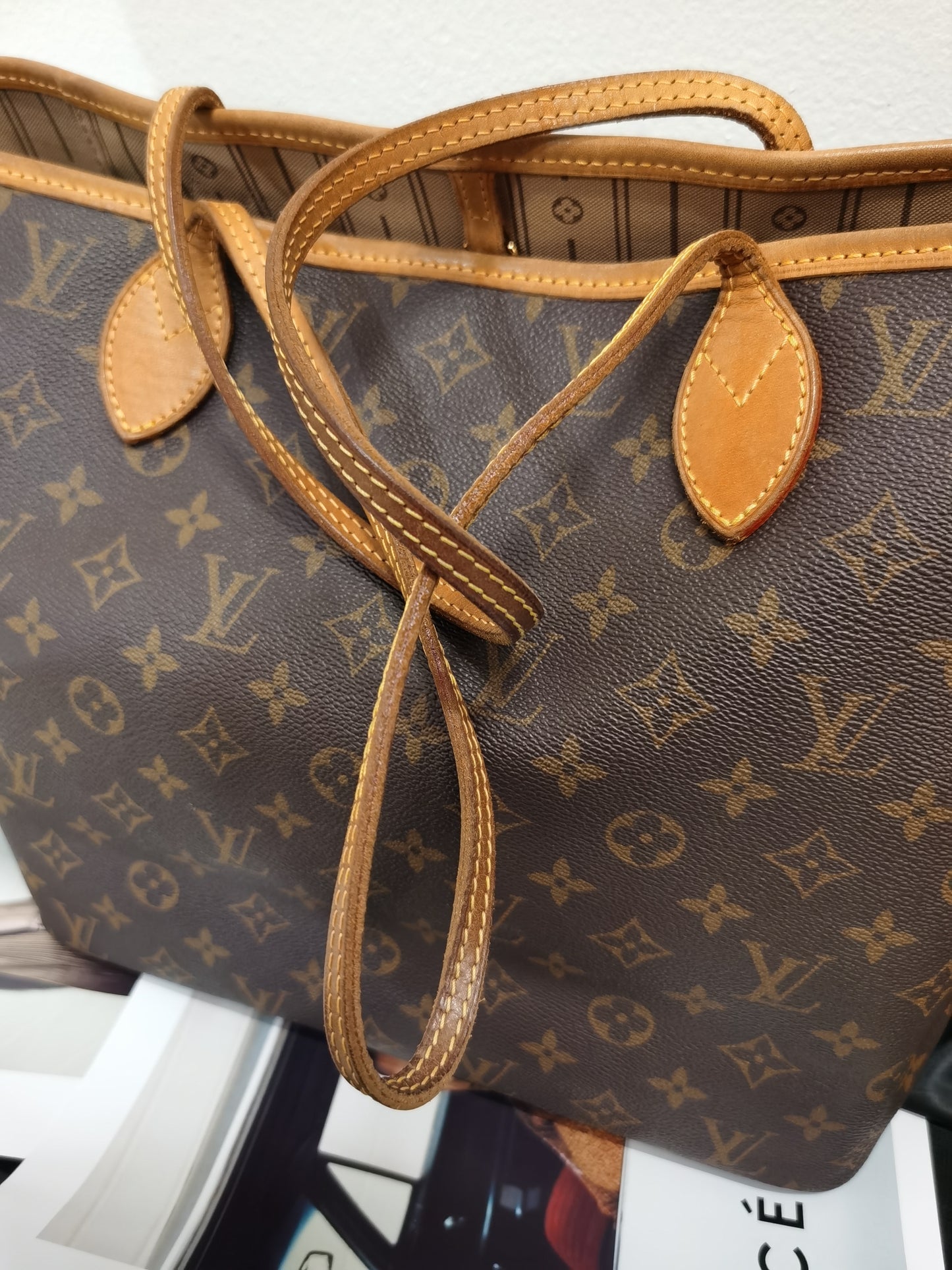 Pre-loved Louis Vuitton Neverfull Leather Tote MM Monogram