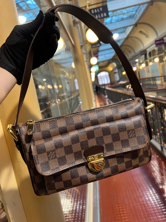 Pre-loved Louis Vuitton Ravello Leather shoulderbag