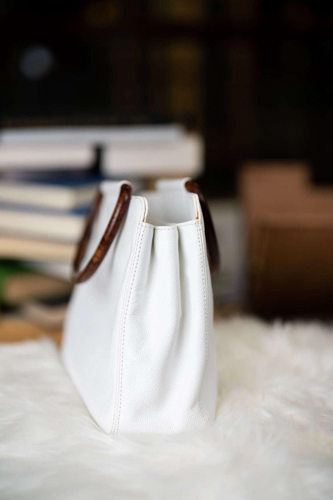 Pre-loved Chanel Vintage White Caviar Wood Handbag