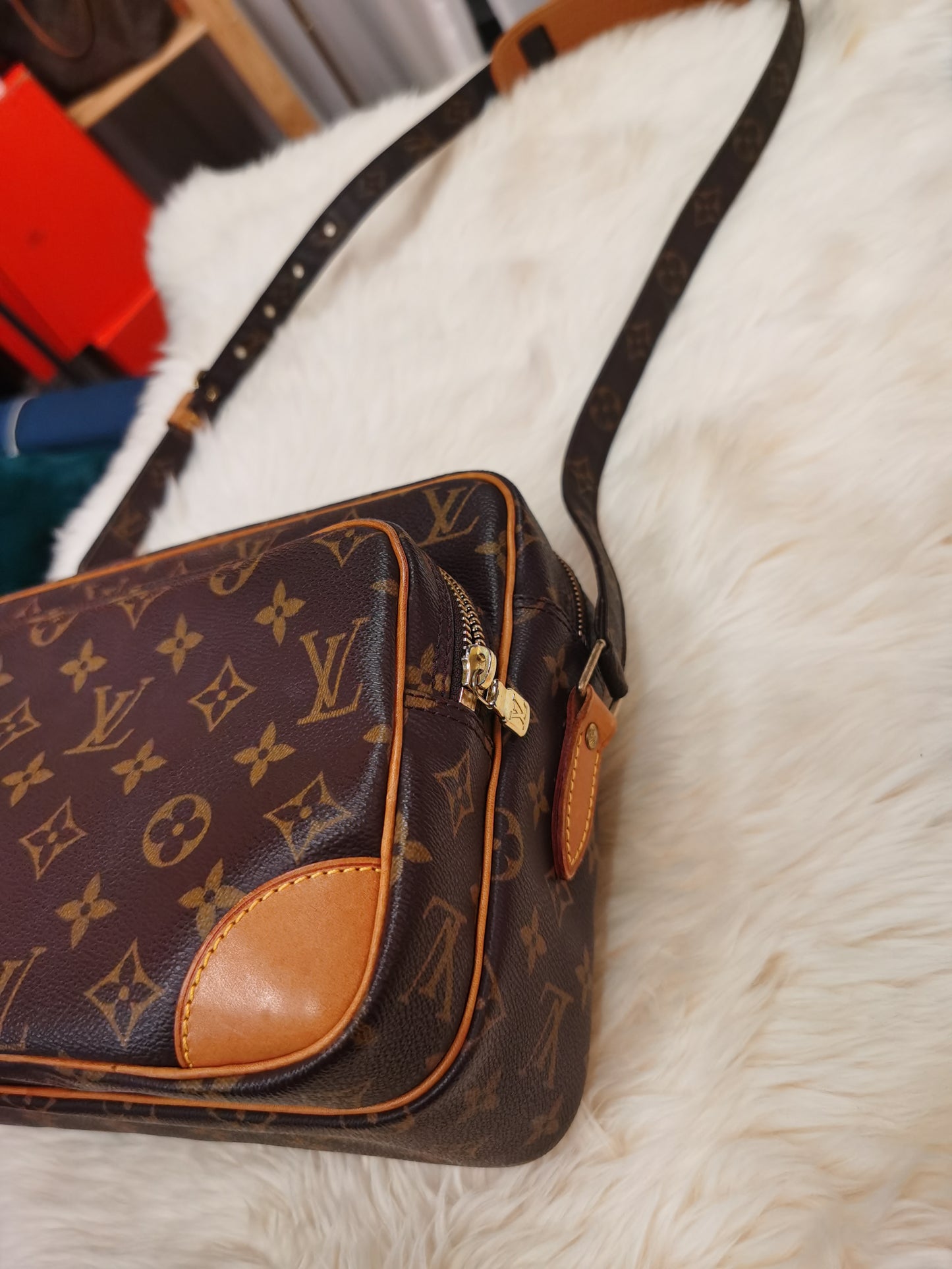 Pre-loved Louis Vuitton Vintage Nile Cloth Crossbody Bag Monogram