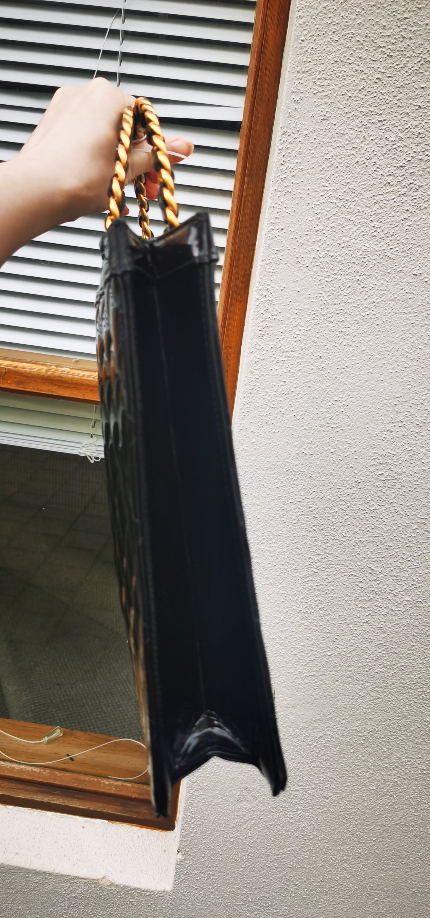 Pre-loved Chanel Vintage Patent Leather Handbag Black