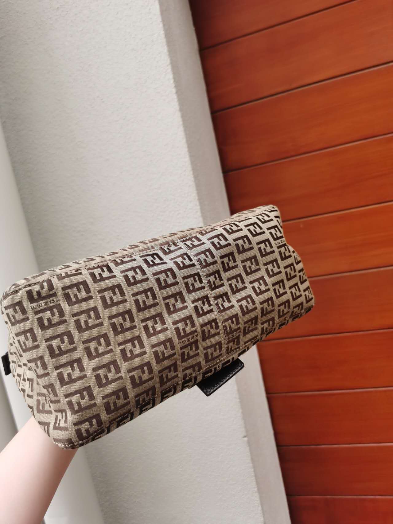 Pre-loved Fendi Vintage Zucchino Pattern Baguette Handbag Beigo