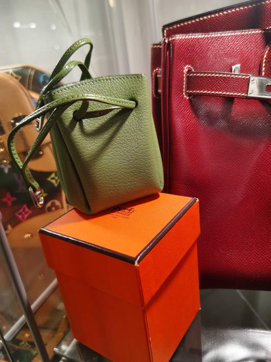 Pre-loved Hermès Mini Vespa Leather Bag