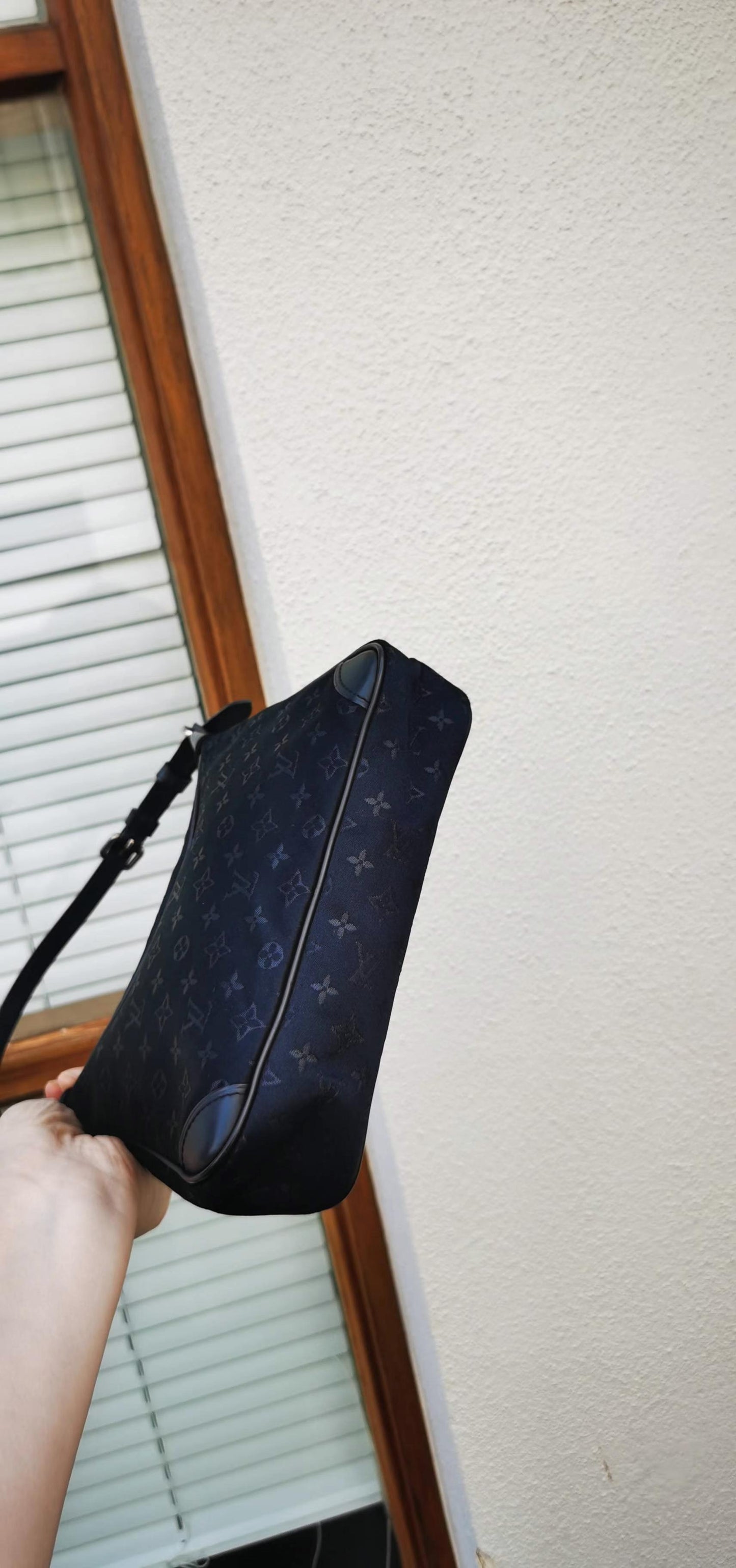Pre-loved Louis Vuitton Mini Silk Boulogne Handbag Black