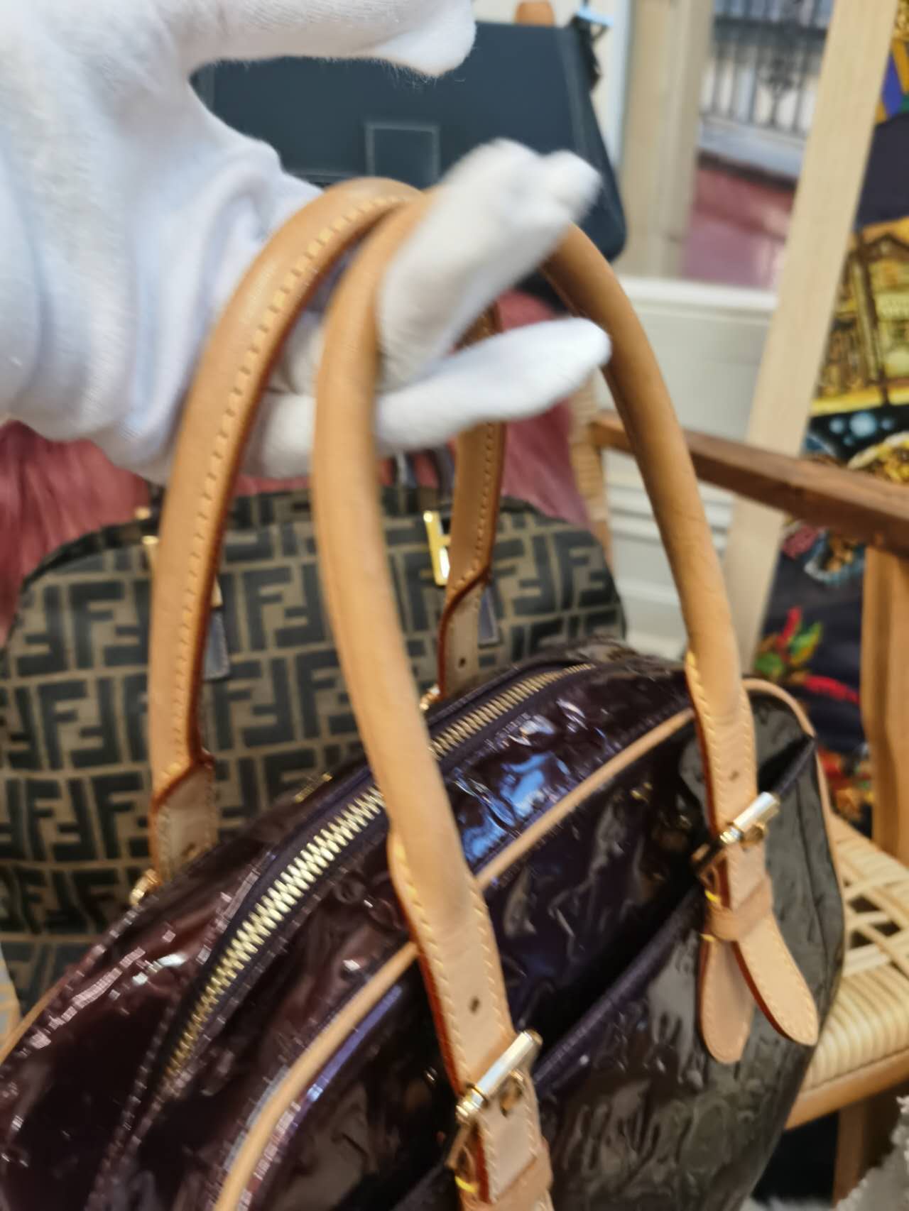 Pre-loved Louis Vuitton Summit Patent Leather Handbag