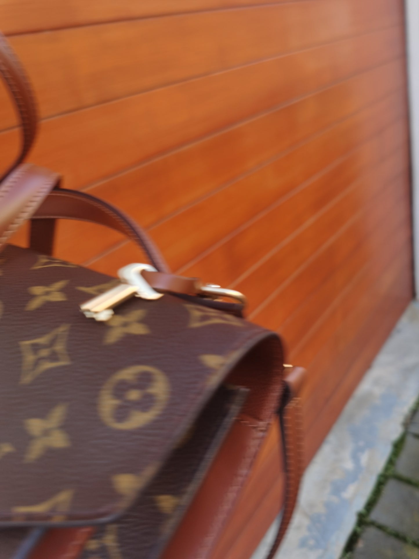 Pre-loved Louis Vuitton Vintage Monceau Crossbody Bag Monogram