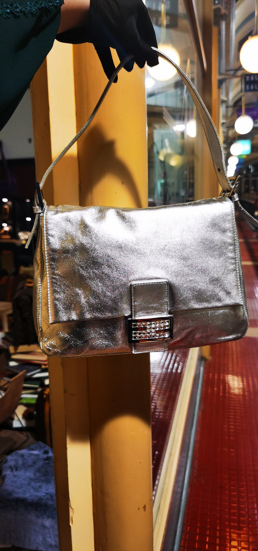Pre-loved Fendi Vintage Mamma Baguette with crystal lock leather handbag silver