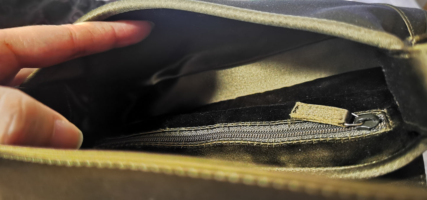 Pre-loved Gucci Silk Mini Jackie bag olive-green