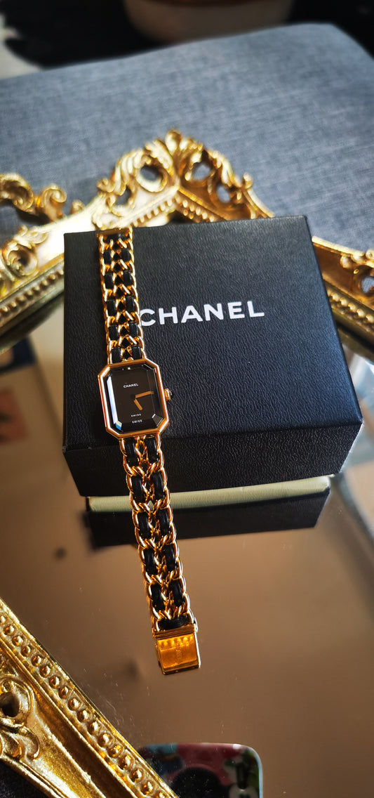 Pre-loved Chanel Vintage PREMIÈRE Watch size M