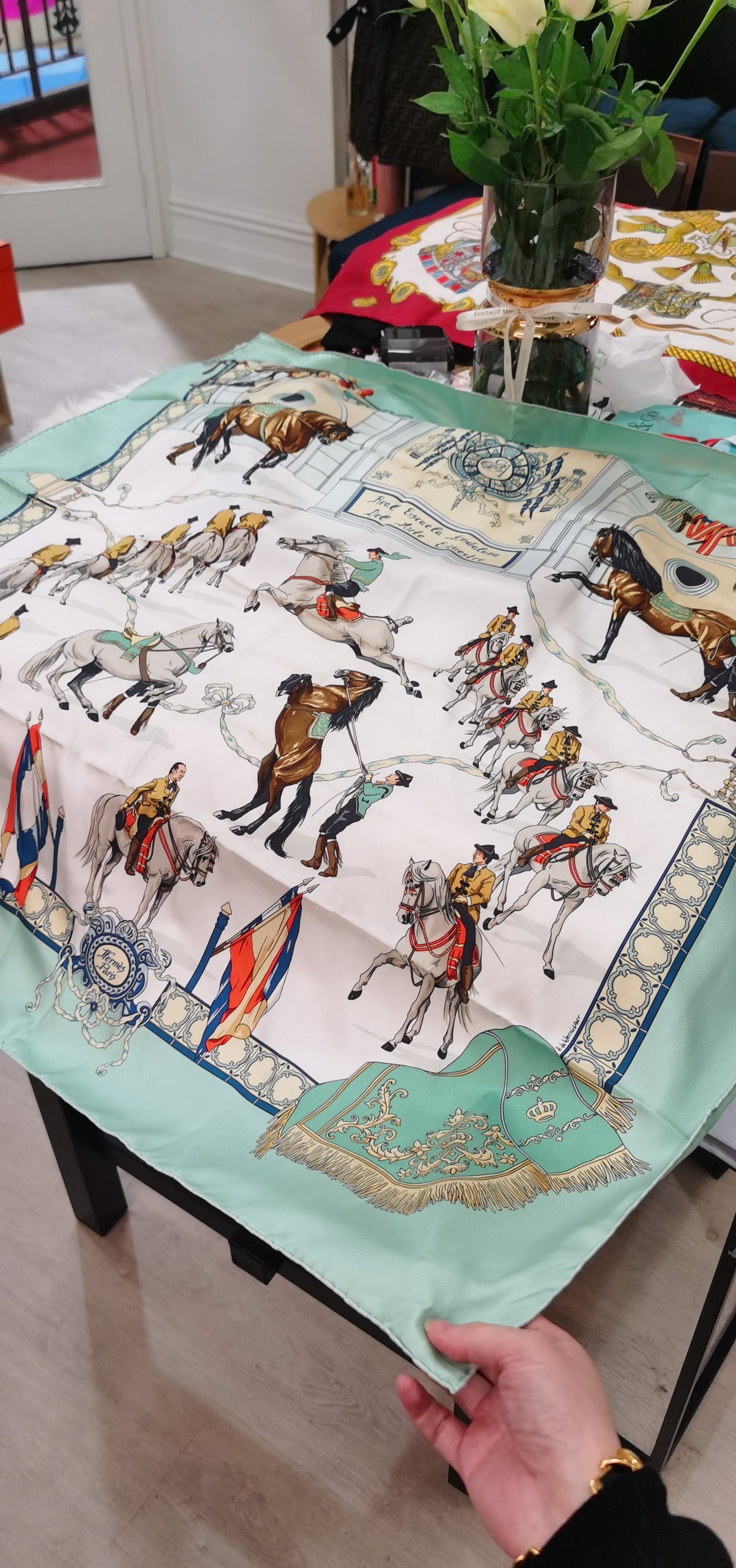 Pre-loved Hermès Vintage CARRÉ 90 Silk Handkerchief