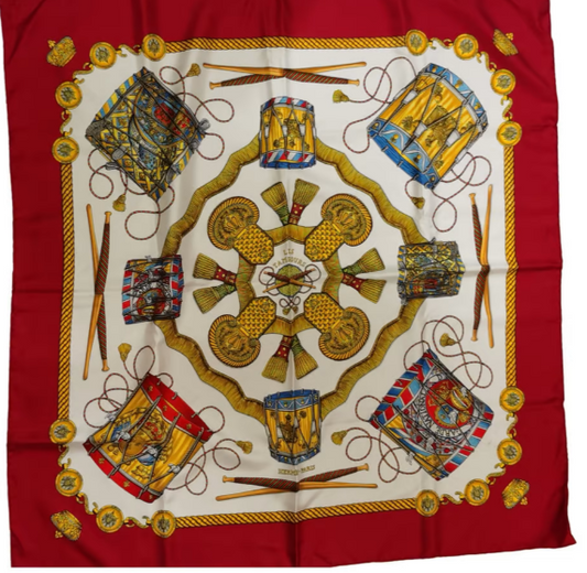 Pre-loved Hermès Vintage CARRÉ 90 Silk scraf