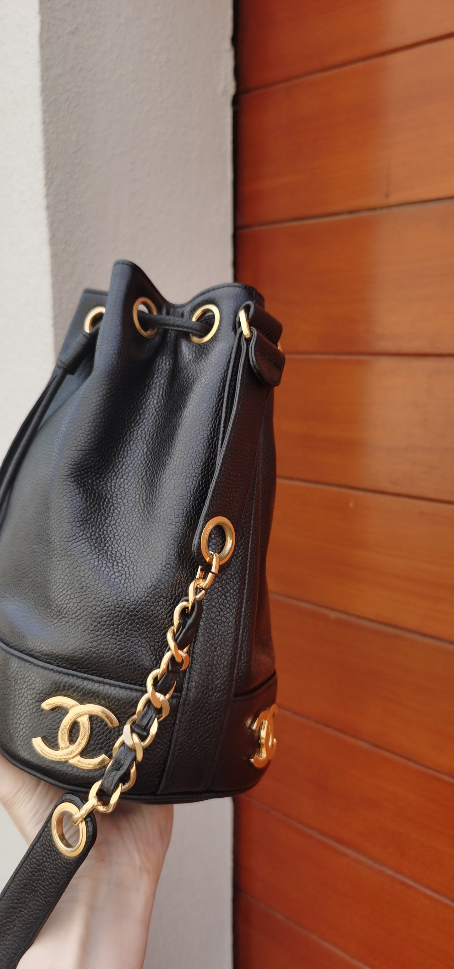 Pre-loved Chanel Vintage Black Caviar Crossbody CC Bucket Bag