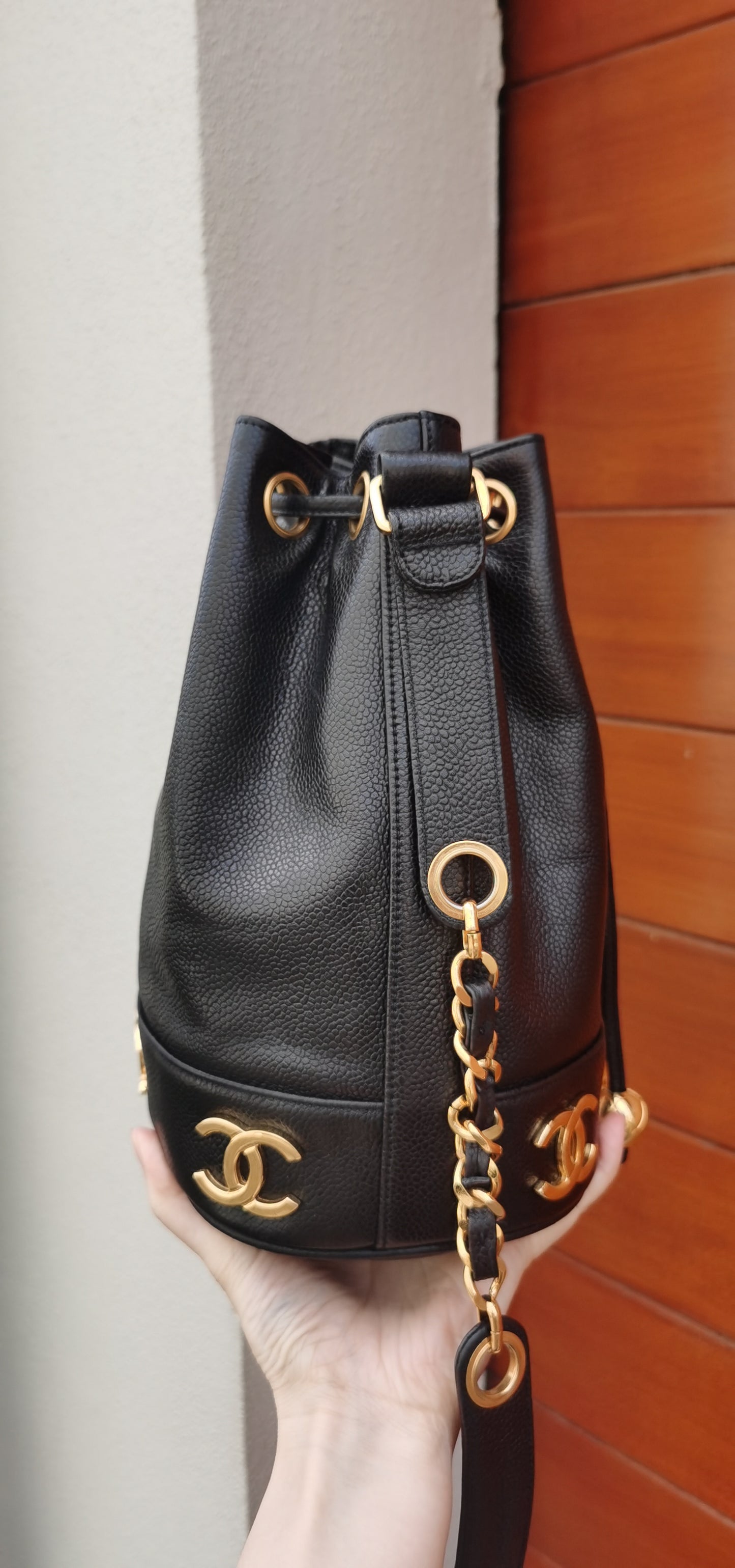 Pre-loved Chanel Vintage Black Caviar Crossbody CC Bucket Bag