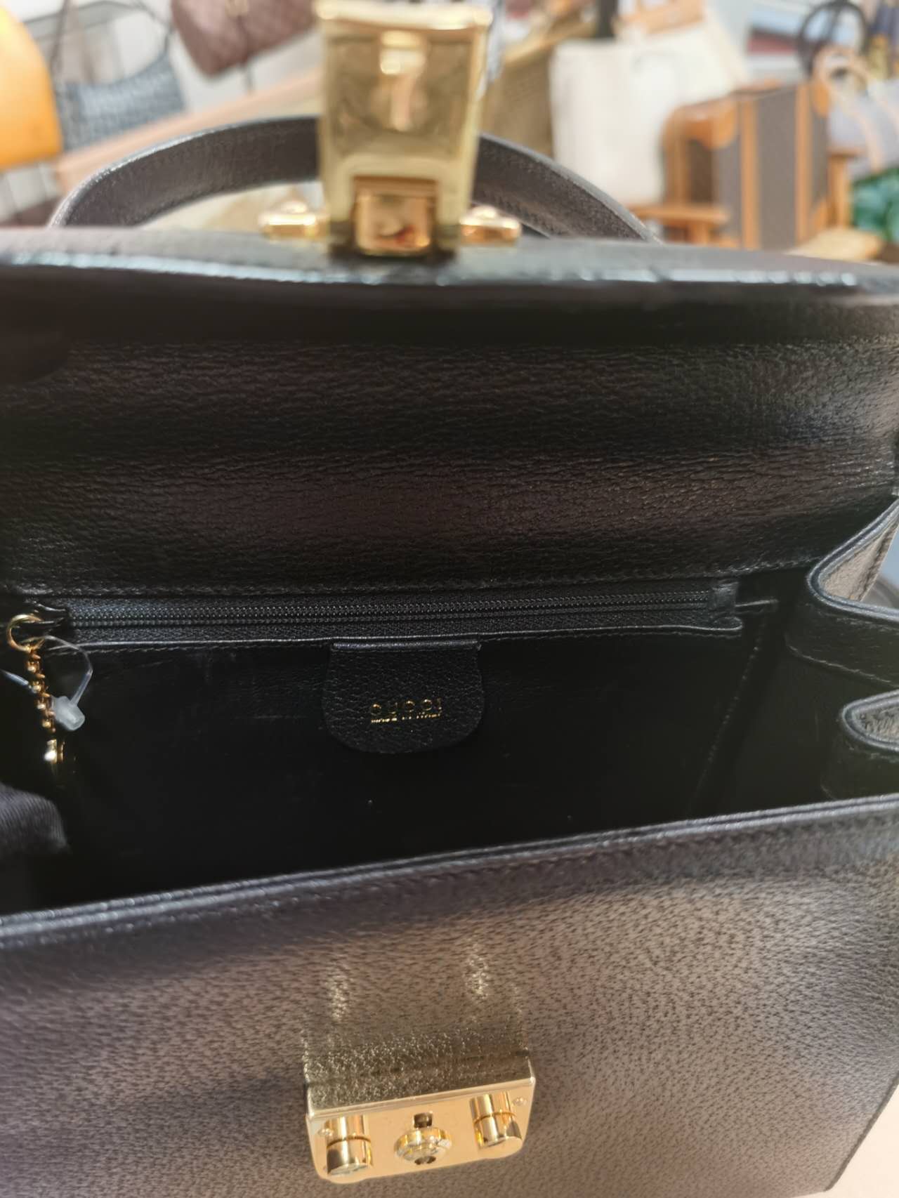 Pre-loved Gucci Vintage Leather Kelly Shoulder Bag Black