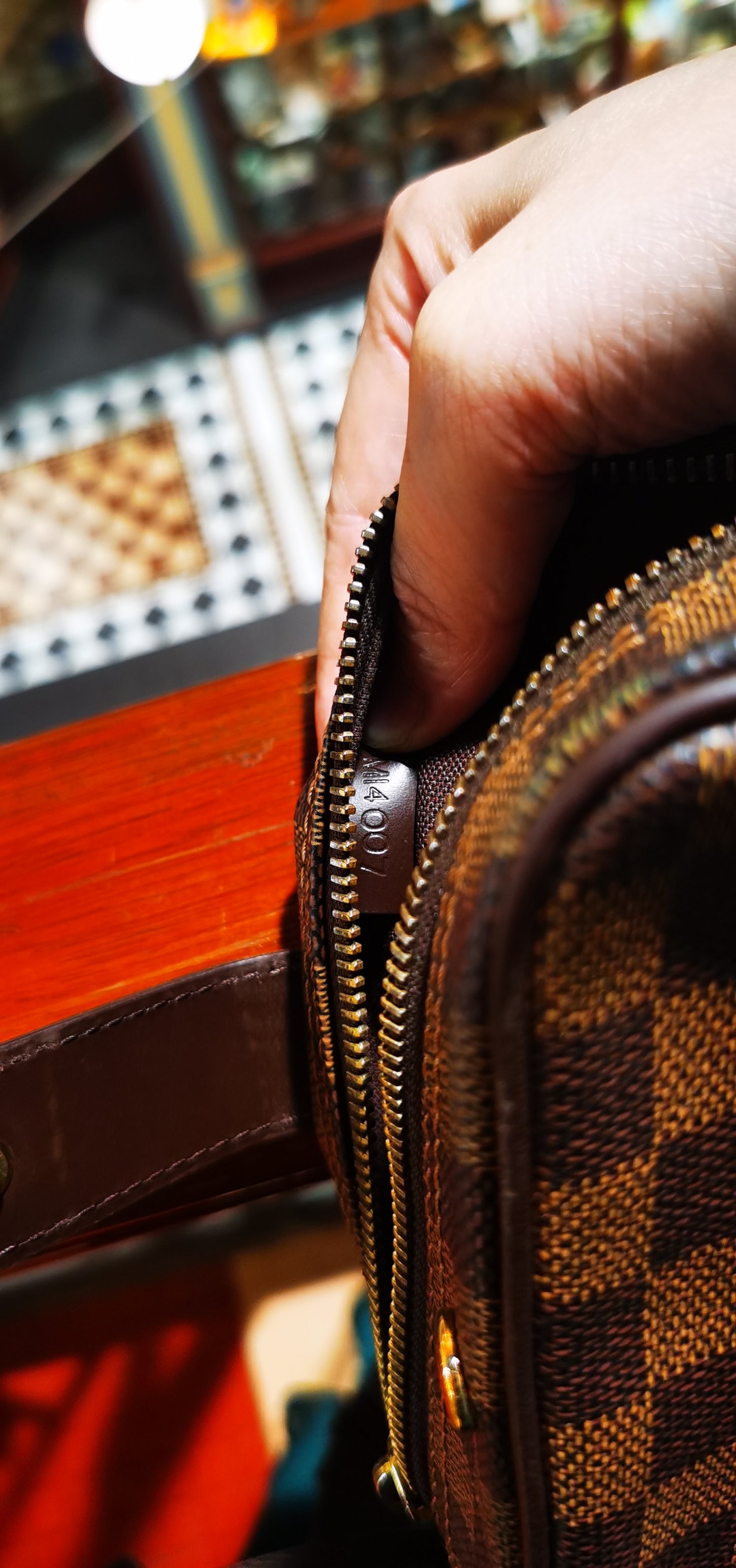 Pre-loved Louis Vuitton Vintage Olav Leather Crossbody Bag