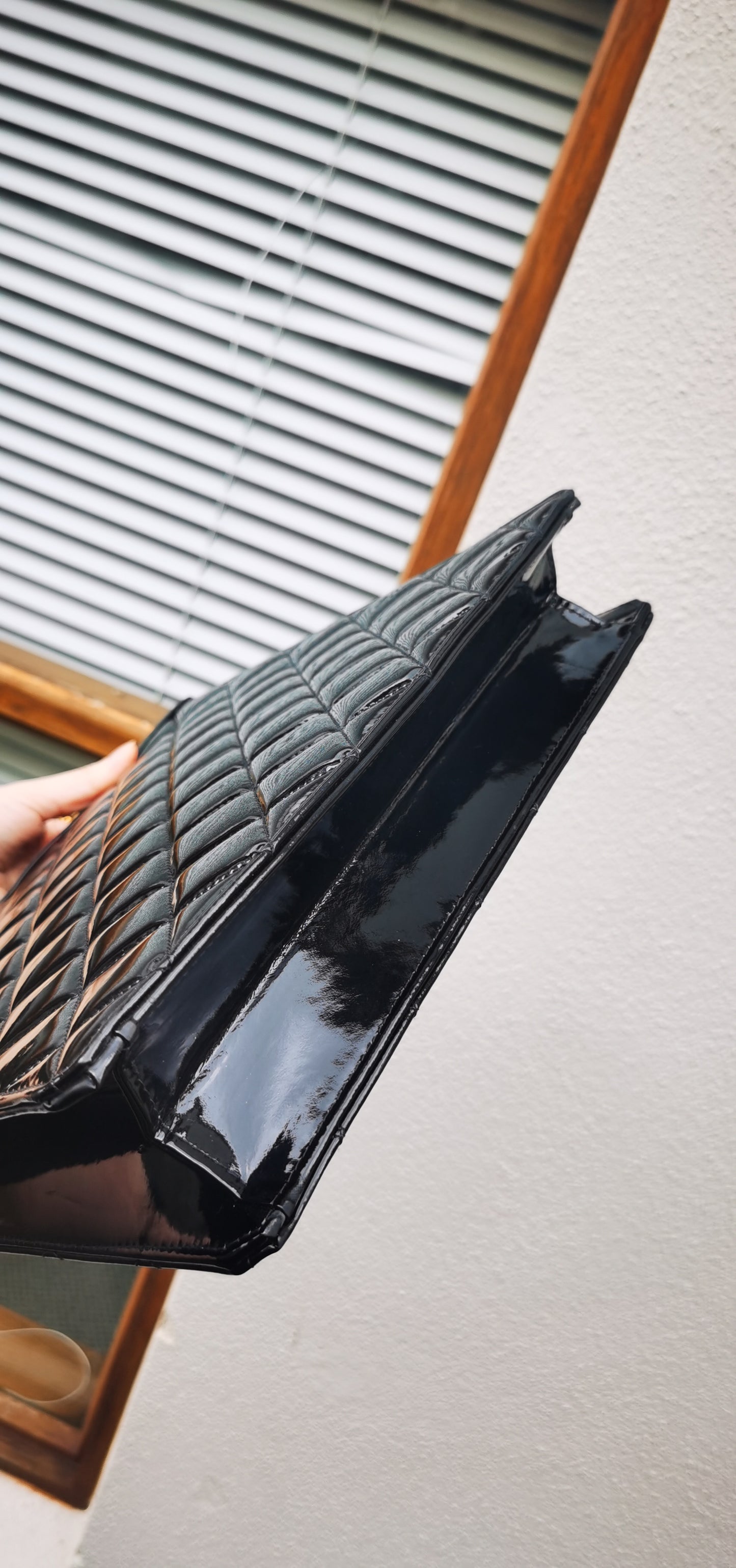 Pre-loved Chanel Vintage Patent Leather Handbag Black