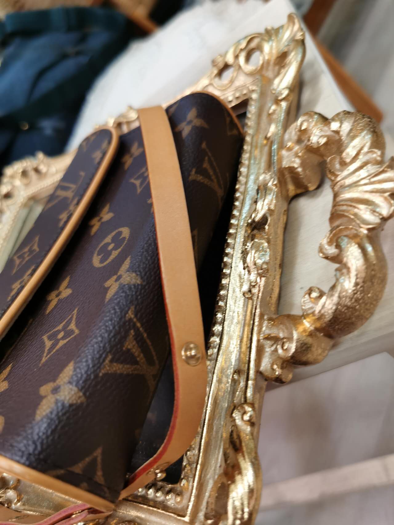 Pre-loved Louis Vuitton Vintage Pochette Florentine Belt Bag Monogram