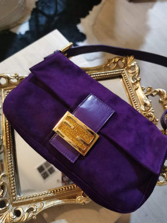 Pre-loved Fendi Vintage Suede Baguette Handbag Violet