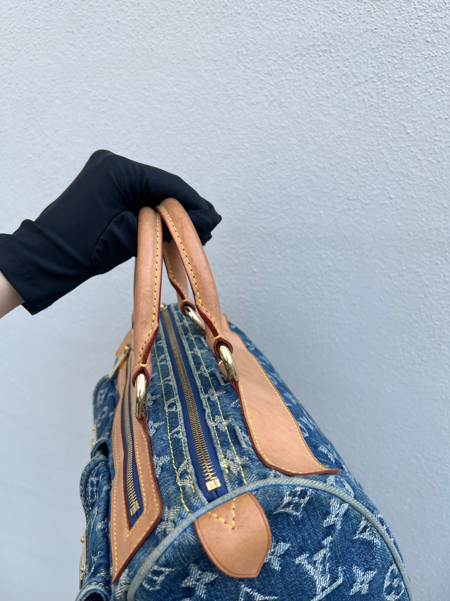 Pre-loved Louis Vuitton Blue Monogram Denim Neo Speedy Handbag 2005