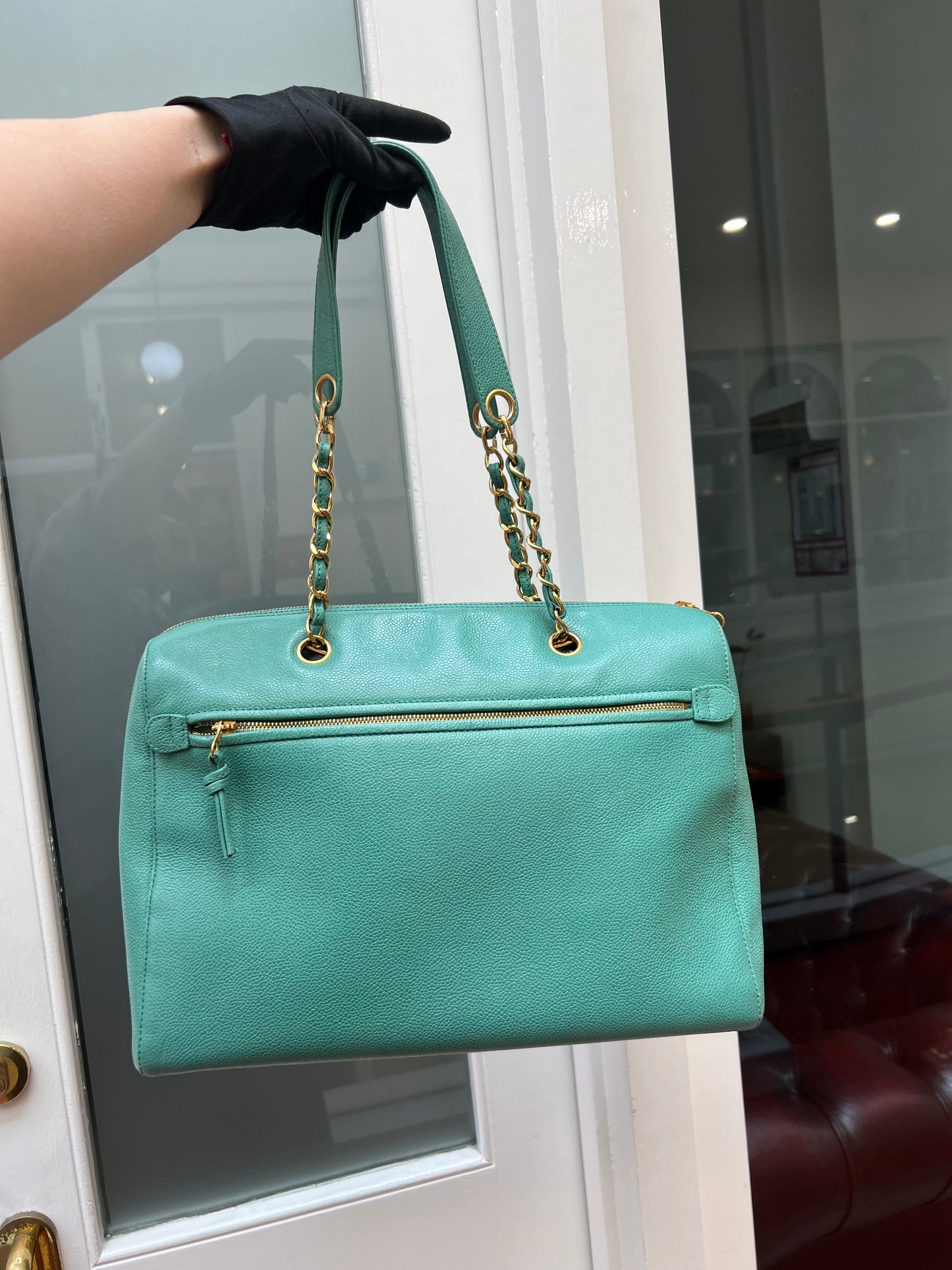 Pre-loved Chanel Vintage Mid 90s Zipped Tote Bag In Caviar Grained Leather