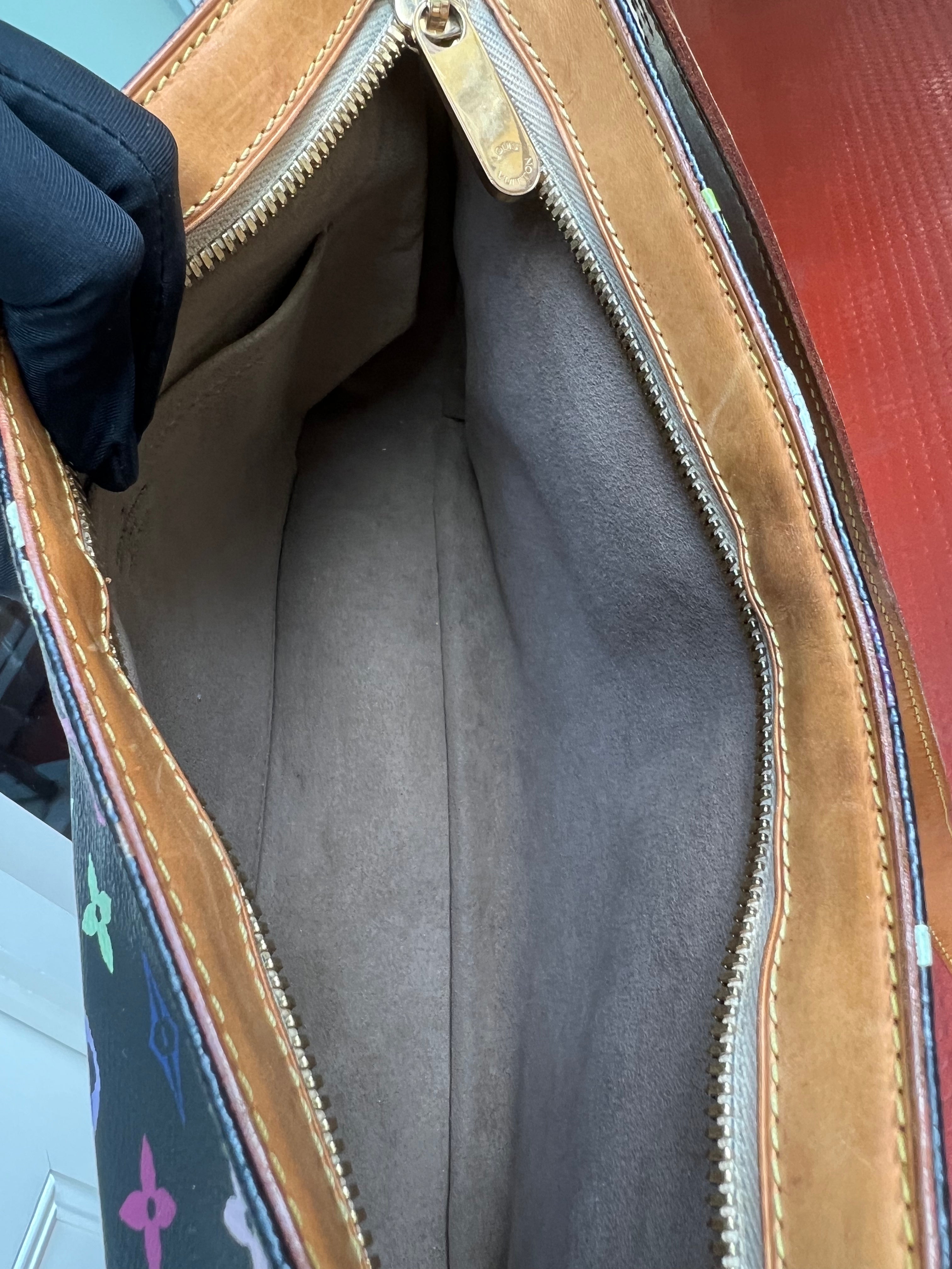 Pre-loved Louis Vuitton Vintage Crossbody Bag In Takashi