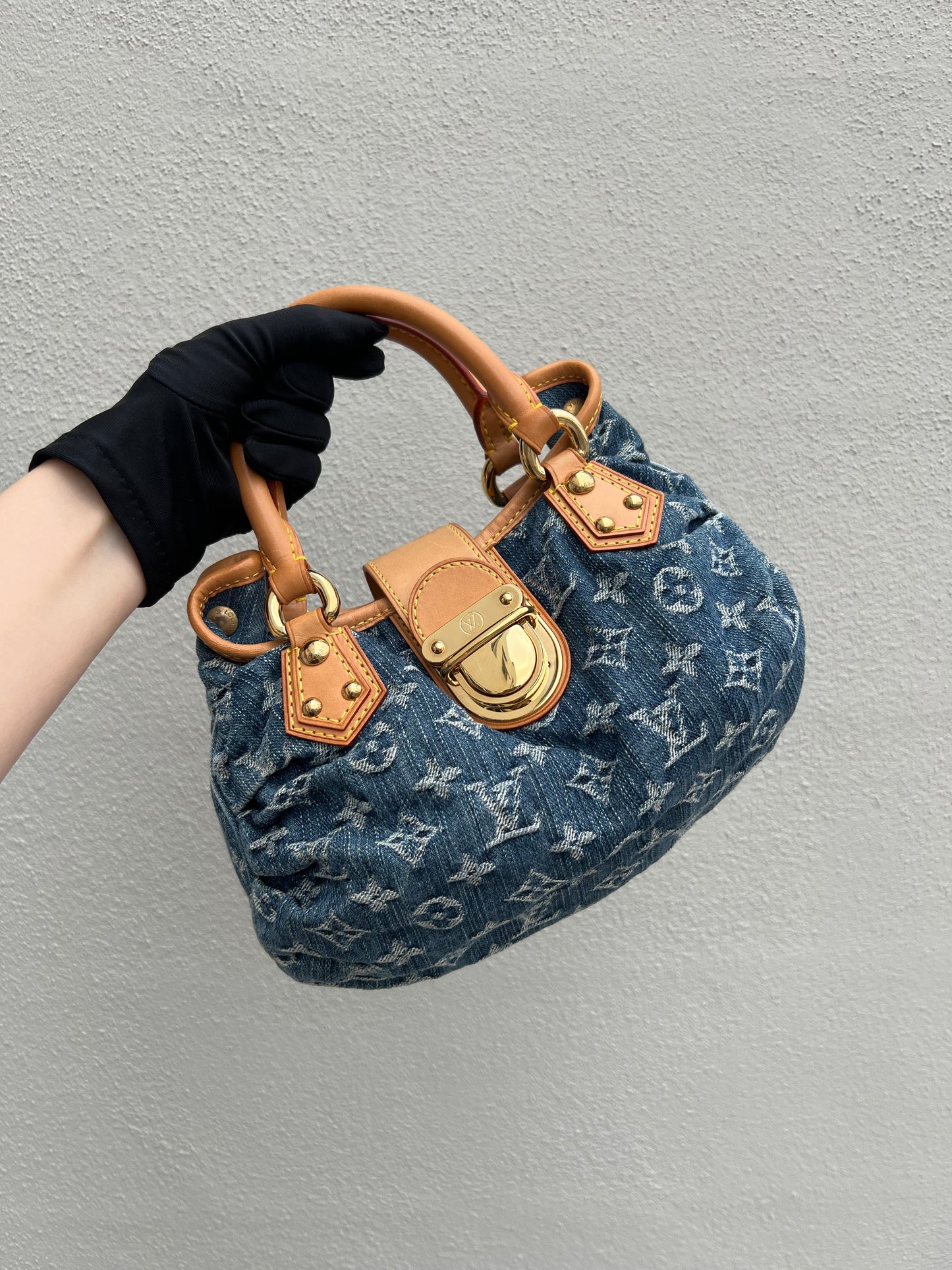Pre-loved Louis Vuitton Vintage Monogram Denim Pleaty Handbag