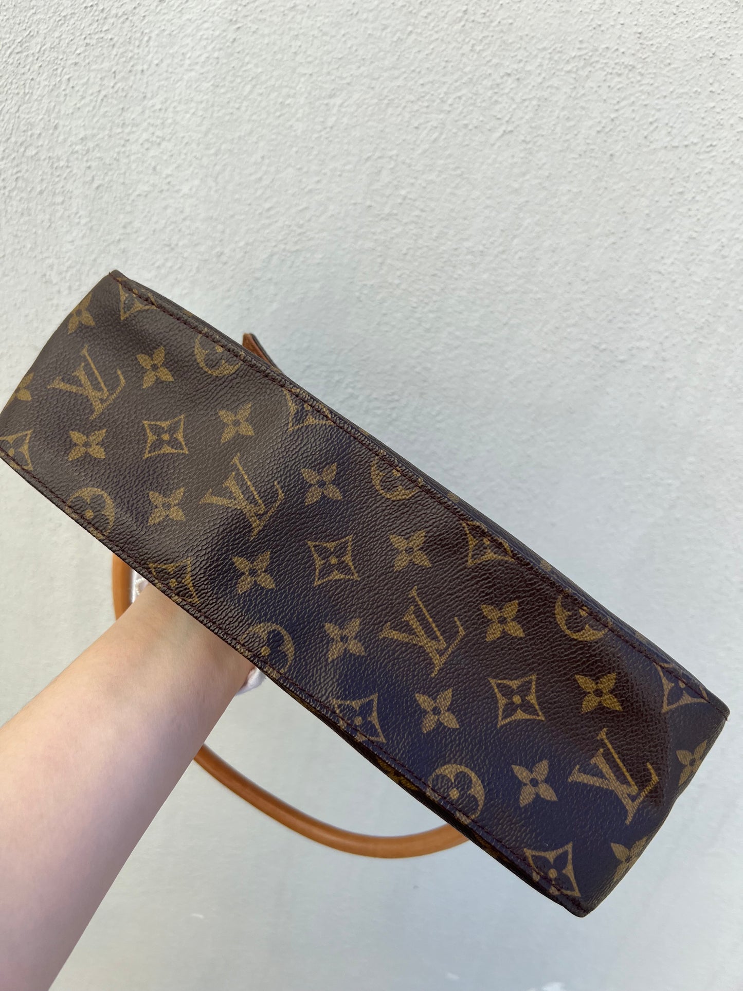 Pre-loved Louis Vuitton Looping PM Handbag Monogram 2003