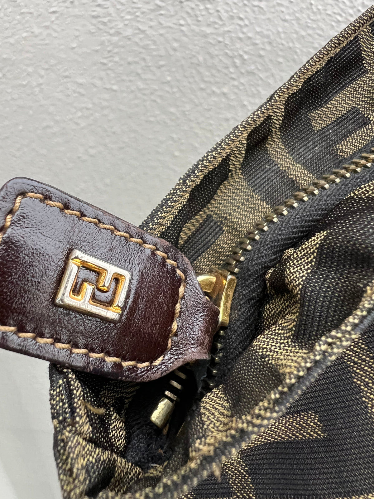 Pre-loved FENDI Zucca Canvas 1925 Tote Tobacco Hand Bag Brown