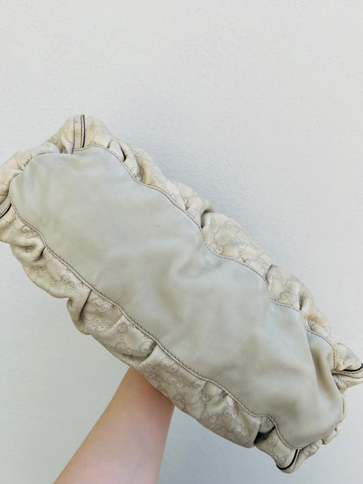 Pre-loved Gucci Abbey D-ring Guccissima Large Leather Hobo Bag Off White GHW