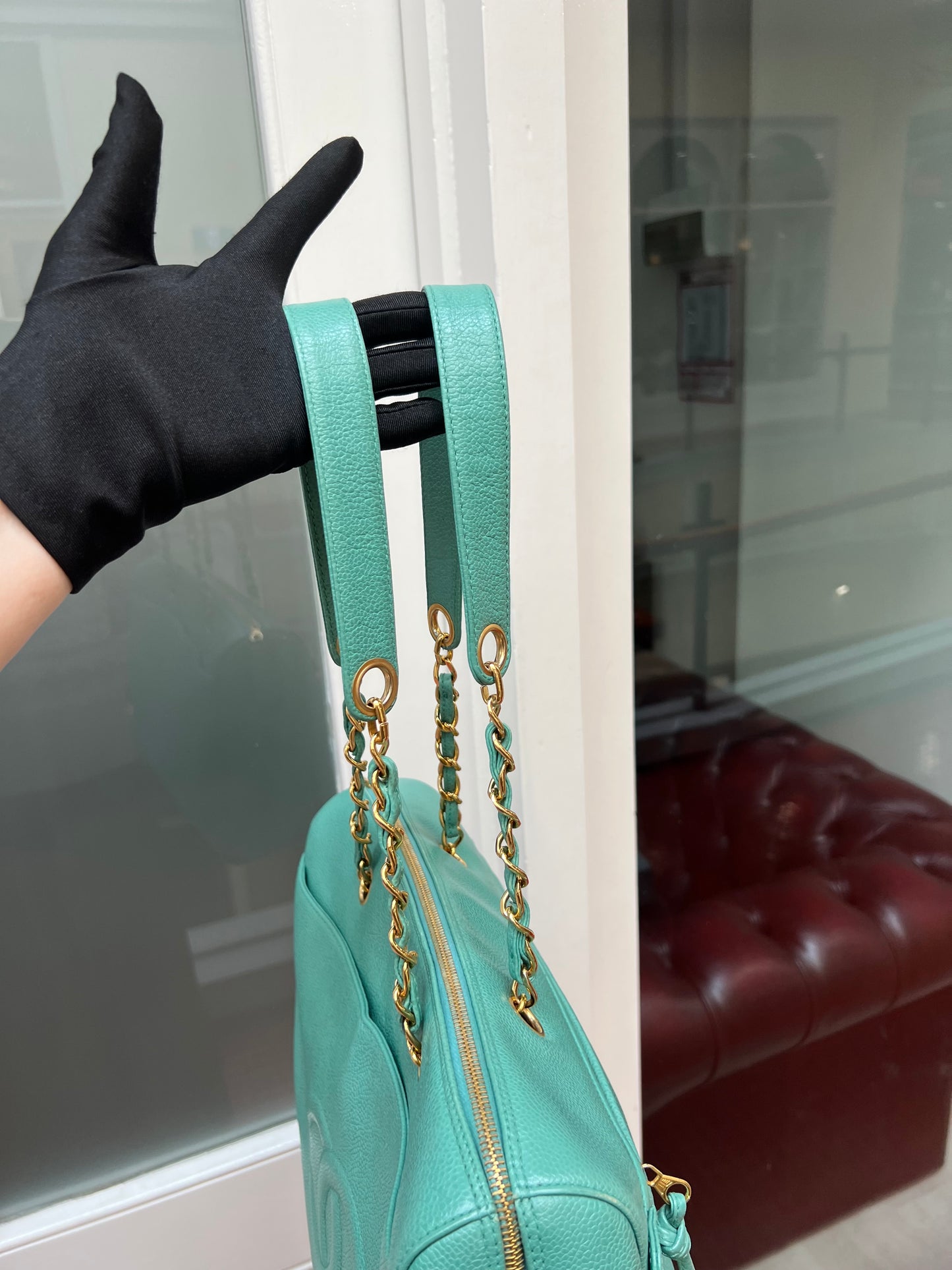 Pre-loved Chanel Vintage Mid 90s Zipped Tote Bag In Caviar Grained Leather