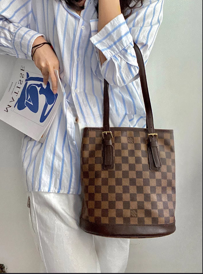 Pre-loved Louis Vuitton Damier Ebene Canvas Marais Bucket Bag 2004