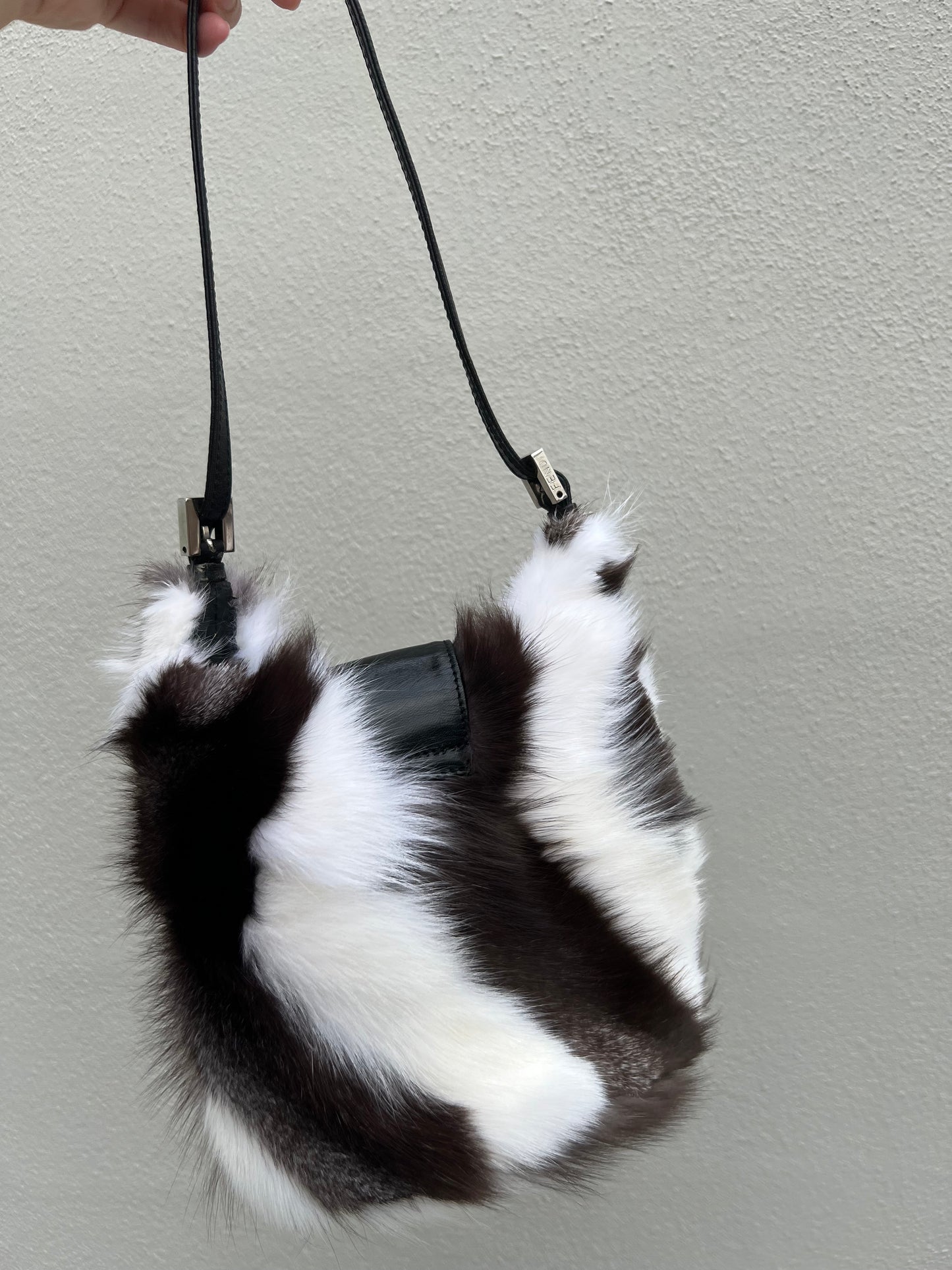 Pre-loved Fendi Vintage
Animal Print Mink Fur
Mini Bucket Bag