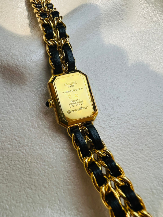 Pre-loved Chanel Vintage PREMIÈRE Watch size M