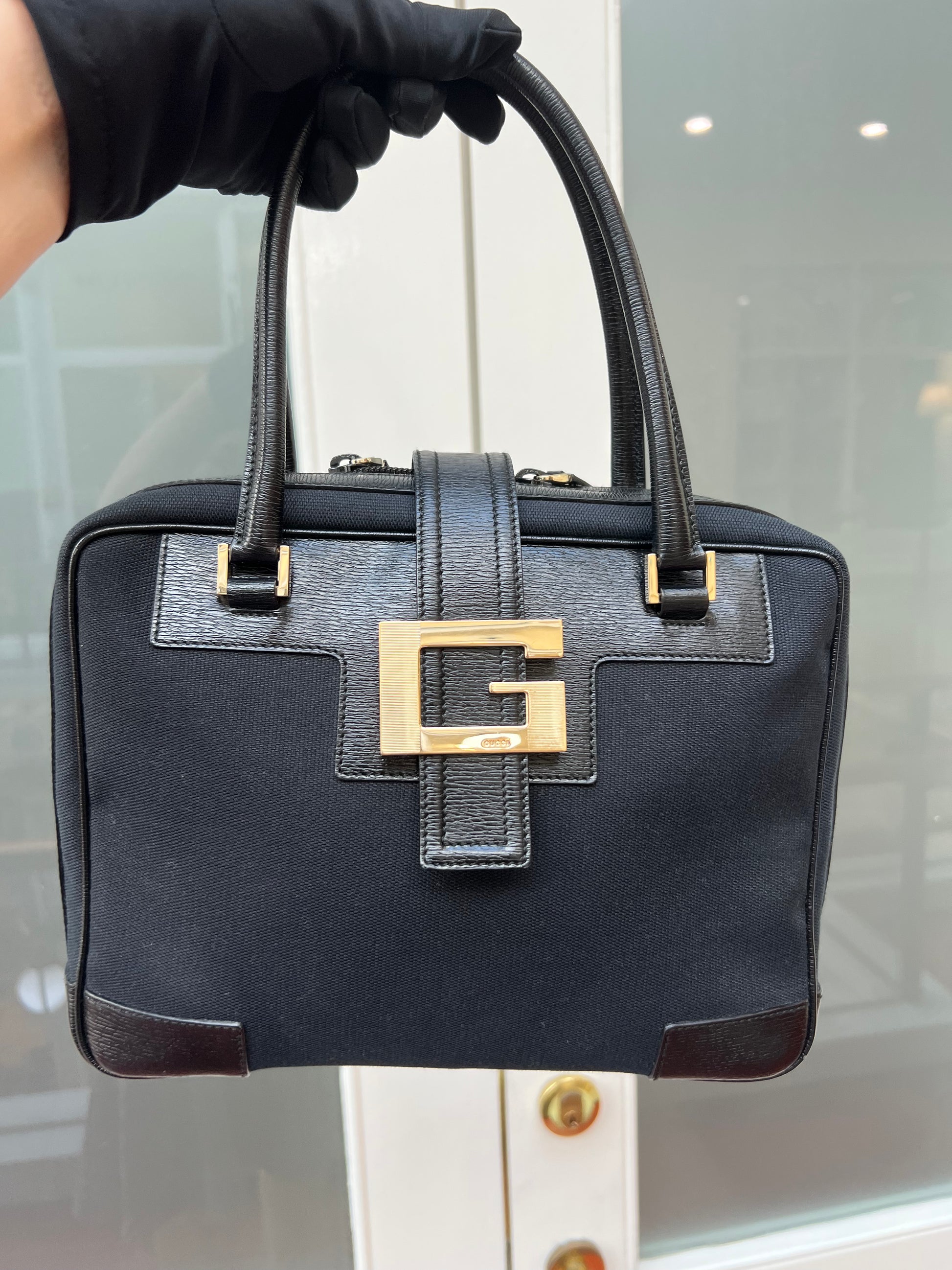 Pre-Loved F/W 2000 Gucci by Tom Ford G Buckle Black Nylon Bag Y2K Pre-Loved F/W 2000 Gucci by Tom Ford G Buckle Black Nylon Bag Y2K