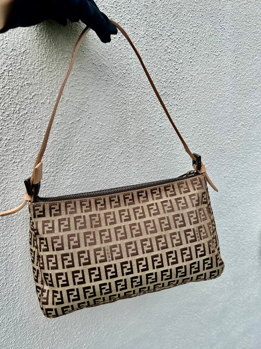 Pre-loved Fendi Vintage Baguette cloth handbag