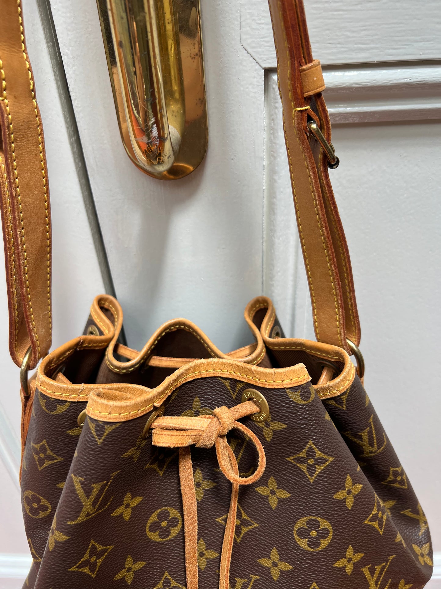 Pre-loved Louis Vuitton Monogram Canvas Noe Handbag 1996