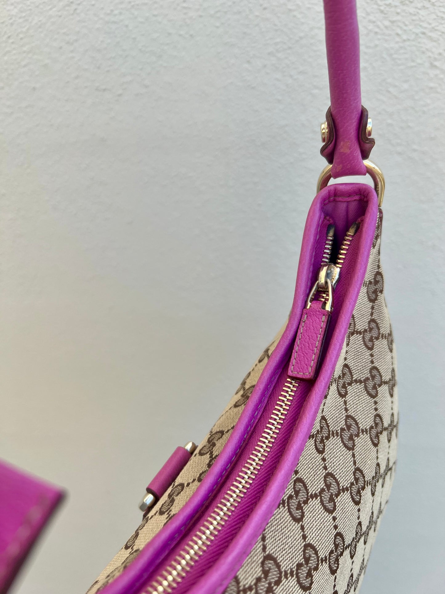 Pre-loved Gucci GG Fabric Abbey Medium D-Ring Hobo Bag